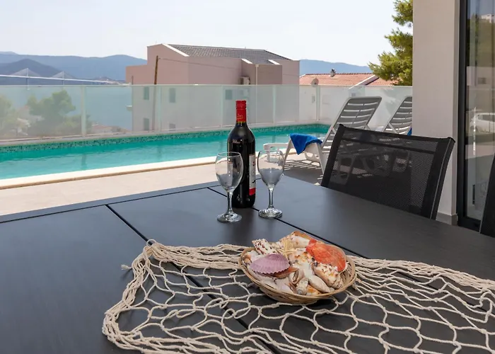 Danny * Комарна